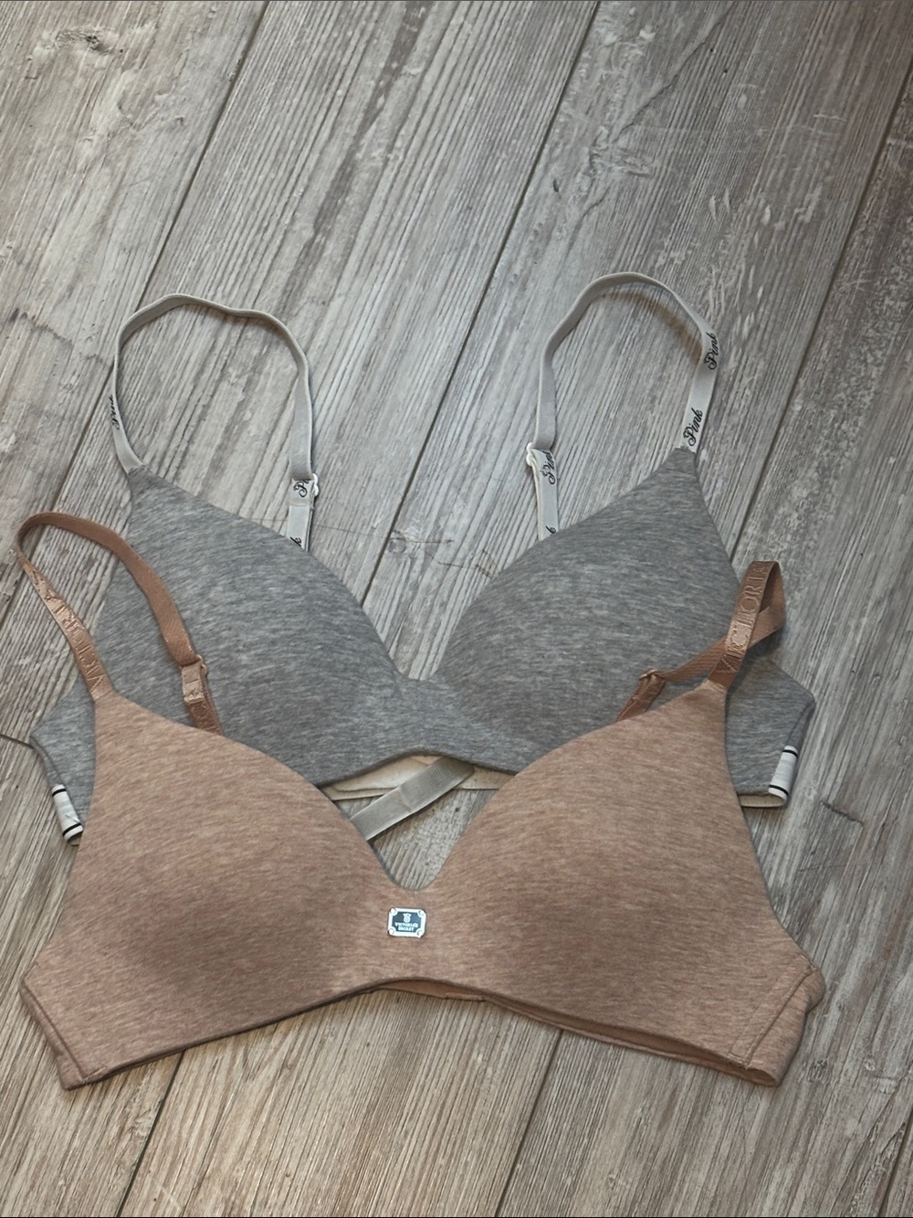 Victoria's Secret Seamless T-Shirt Bras in Gray and Tan